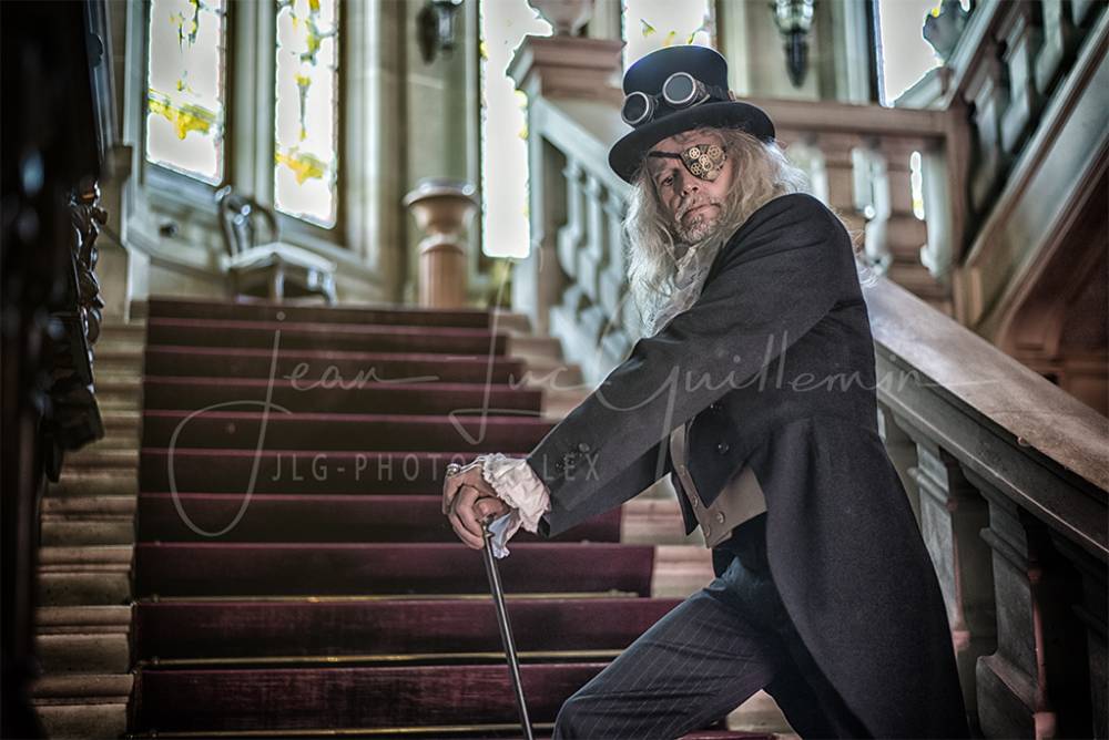 Portrait homme costume